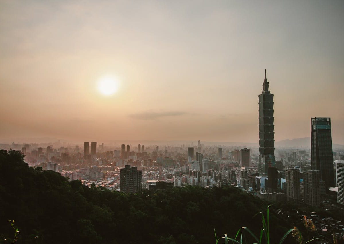 ताइवान 25 सालों में सबसे मजबूत भूकंप से जूझा, एक की मौत दर्जनों घायल